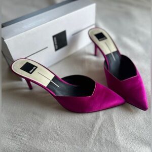 DOLCE VITA ‘Rhyme’ Magenta Satin Pointed Toe Kitten Heel Mule | Women’s 10